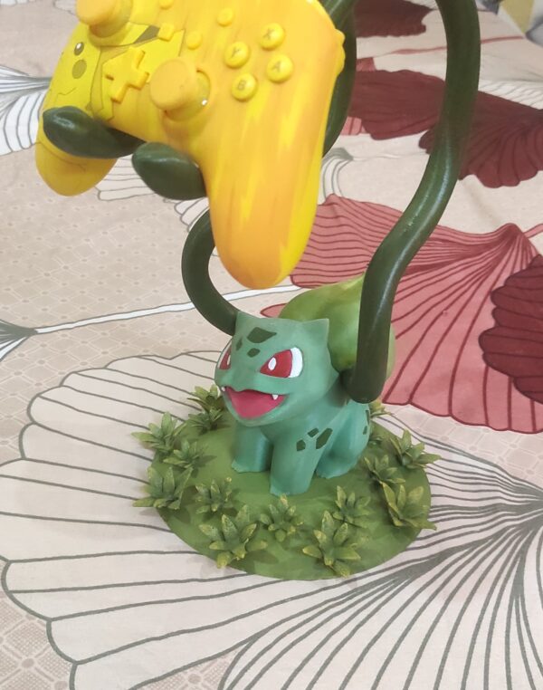 Bulbasaur-Themed Controller & Headphone Stand | Cute Gaming Accessory - Image 3